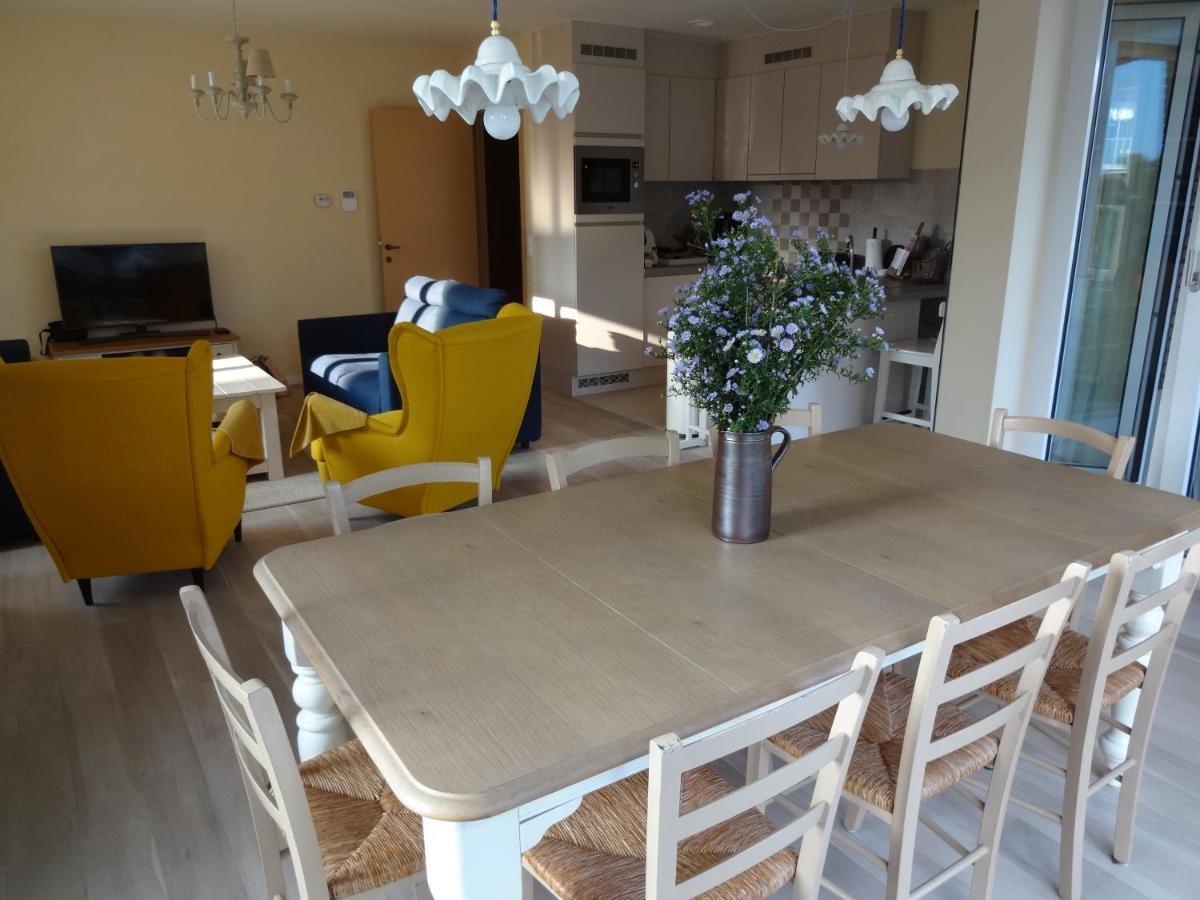 Bootsman Gelijkvloers Appartement Met Tuin En Autostaanplaats Oostende Exteriör bild